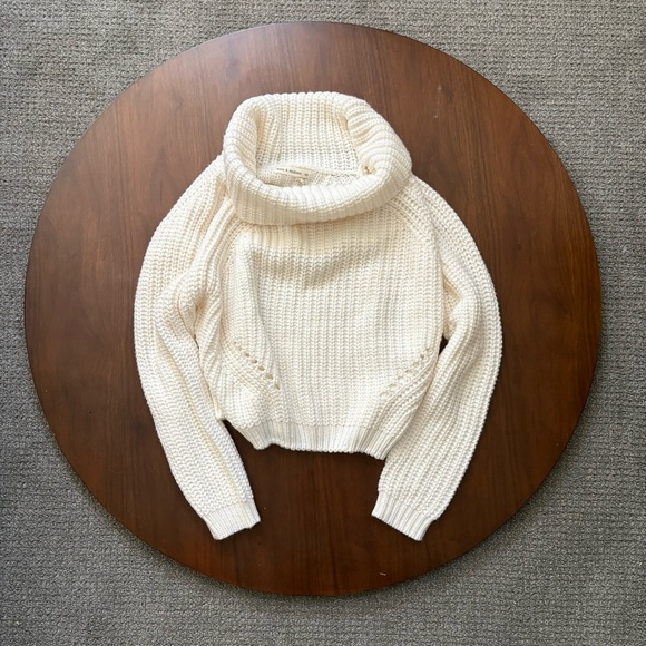 moon & madison Sweaters - NWT Moon & Madison Cream Cowl Neck Cropped Sweater Women's Size XS